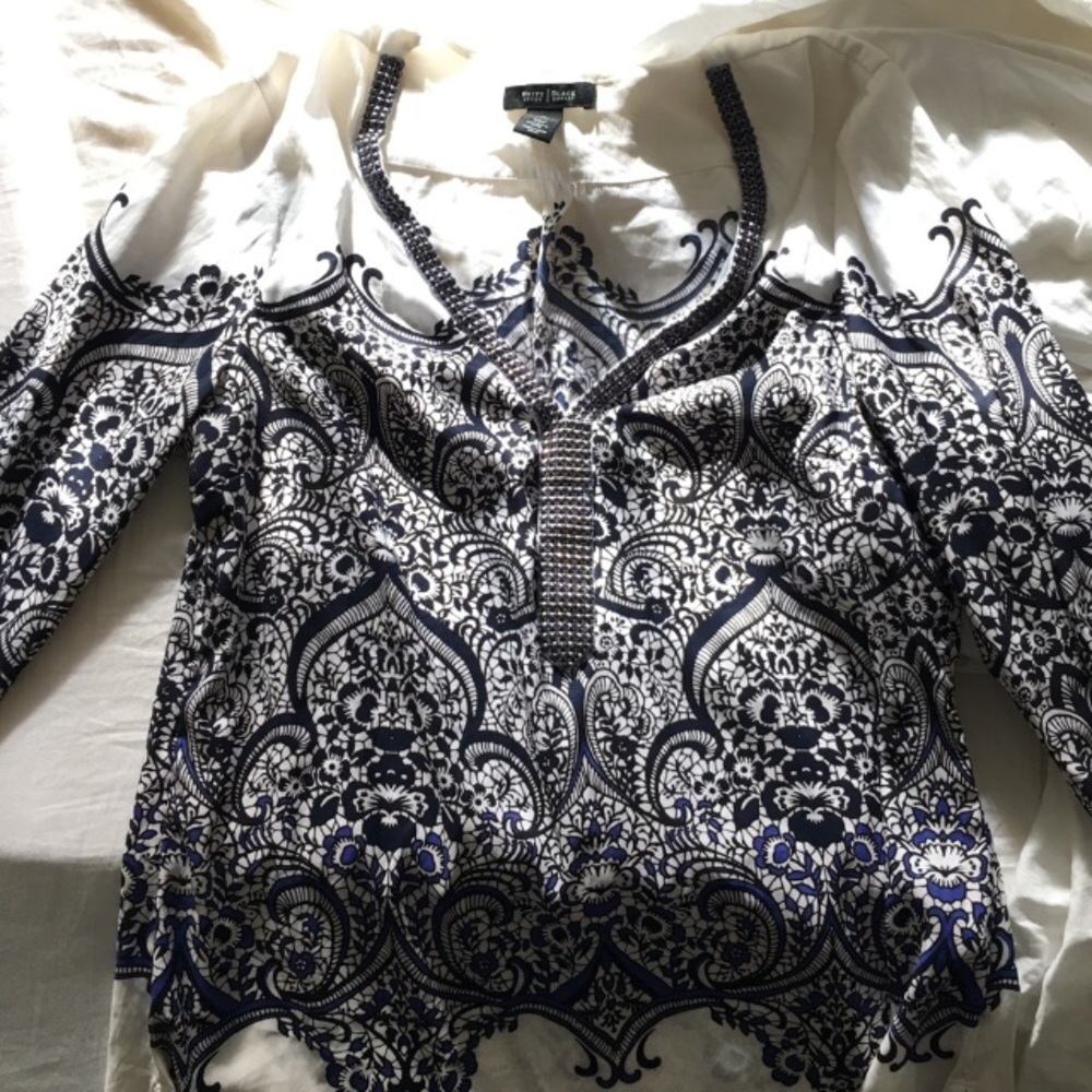 White House Black Market Navy Design Blouse